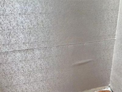 墻布收邊用美容膠還是玻璃膠？