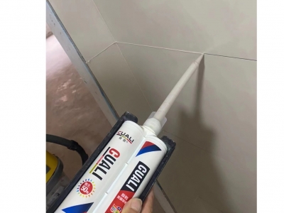 聚脲美縫為什么會起鼓或凹陷？