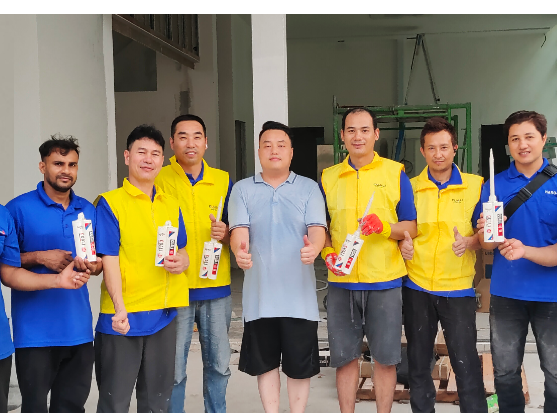 磚麗醇和聚脲美縫劑出口新加坡，拓展國際市場，彰顯品牌實(shí)力